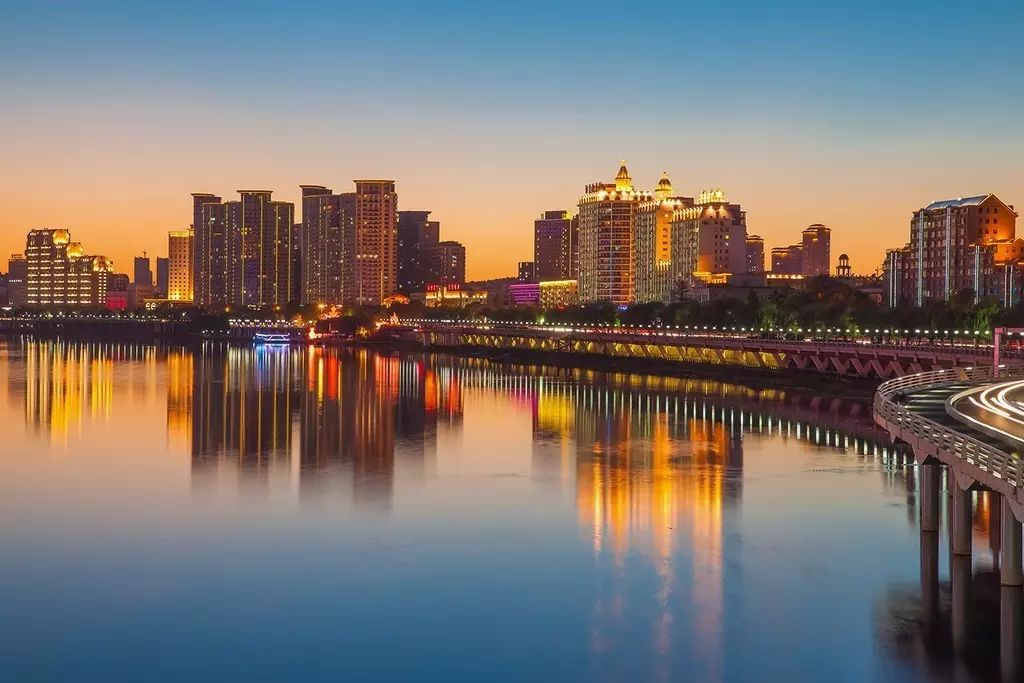 吉林的温馨日常，友情的温暖与陪伴的力量